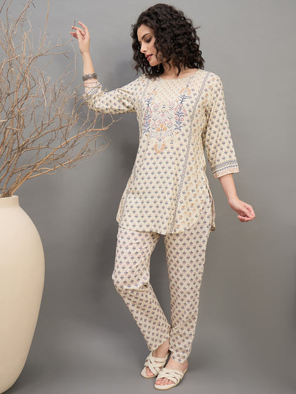 CS 1561 Block Print Inspired Floral Co ord Set with 3/4 Sleeves  Mist